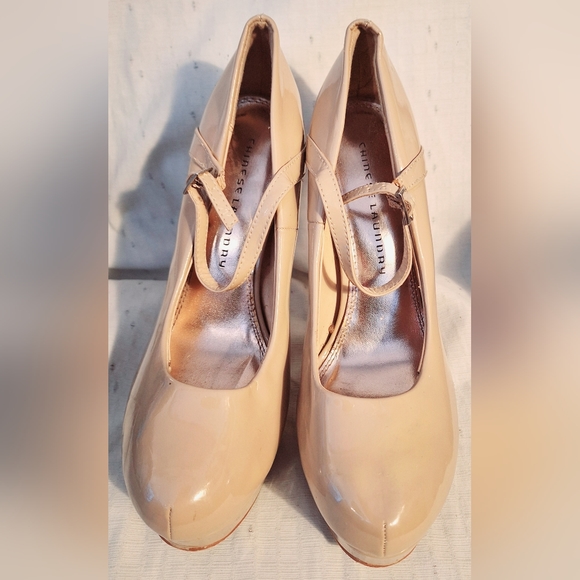 Chinese Laundry Shoes - 🐼CHINESE LAUNDRY women's beige heels. Close toed with buckle straps. Size 10